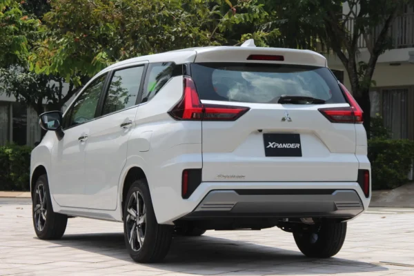 Mitsubishi Xpander AT Premium - Hình ảnh 8