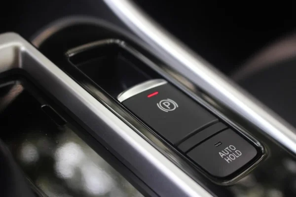 Mitsubishi Xpander AT Premium - Hình ảnh 2