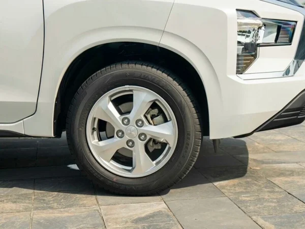 Mitsubishi Xpander AT - Hình ảnh 7