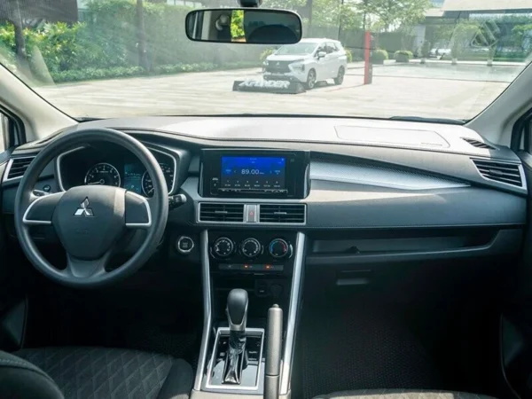Mitsubishi Xpander AT - Hình ảnh 3